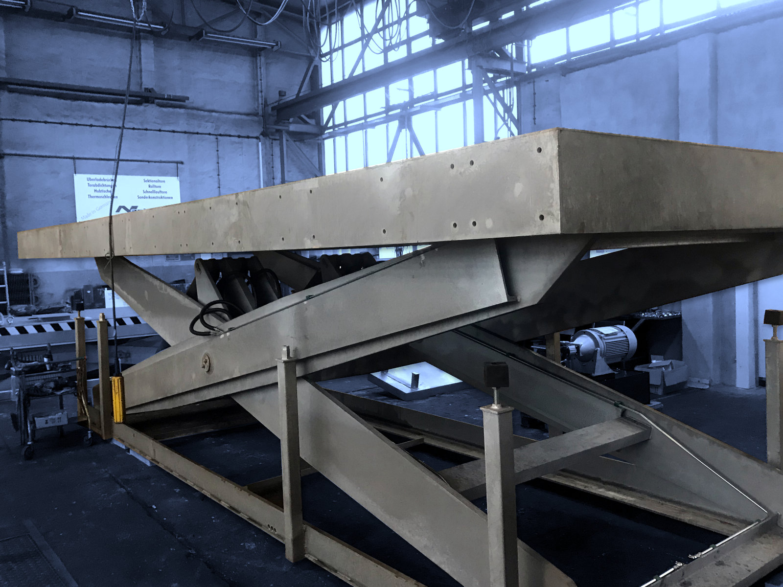 Heavy Load Lift Table in final assembly