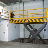 Lifting Table with Railings on two sides