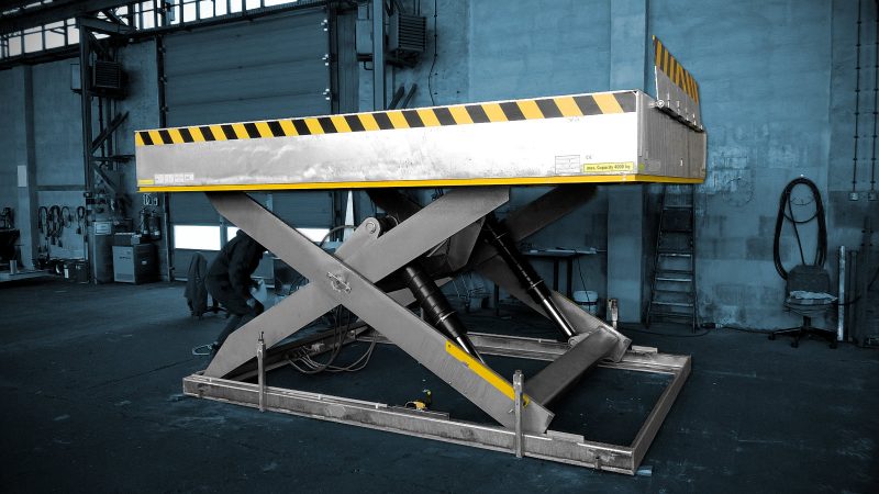 Lift Table in Polar-Cold-Areas
